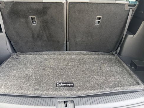 Used 2024 Volkswagen Atlas SE AWD/4WD image 21