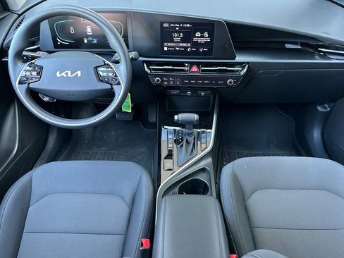 Certified 2025 Kia Niro LX FWD image 14