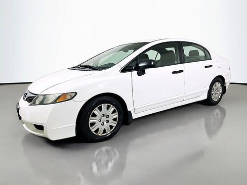 Used 2010 Honda Civic DX-VP image 3