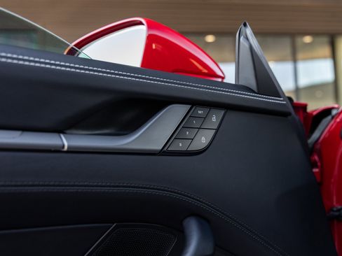 Certified 2024 Porsche 911 Targa 4 image 24