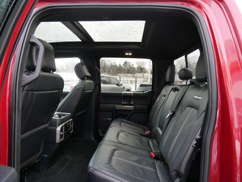 Certified 2022 Ford F350 Platinum w/ FX4 Off-Road Package image 8