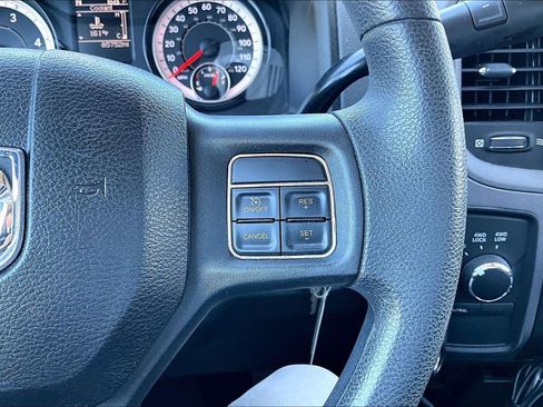 Used 2018 RAM 2500 Tradesman w/ Chrome Appearance Group AWD/4WD image 25