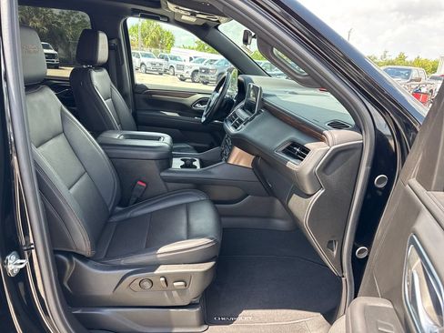 Used 2024 Chevrolet Suburban High Country AWD/4WD image 27