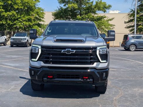 Used 2025 Chevrolet Silverado 2500 LT w/ Trail Boss Package AWD/4WD image 7