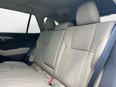 Used 2025 Subaru Outback Limited w/ Popular Package #2 image 12