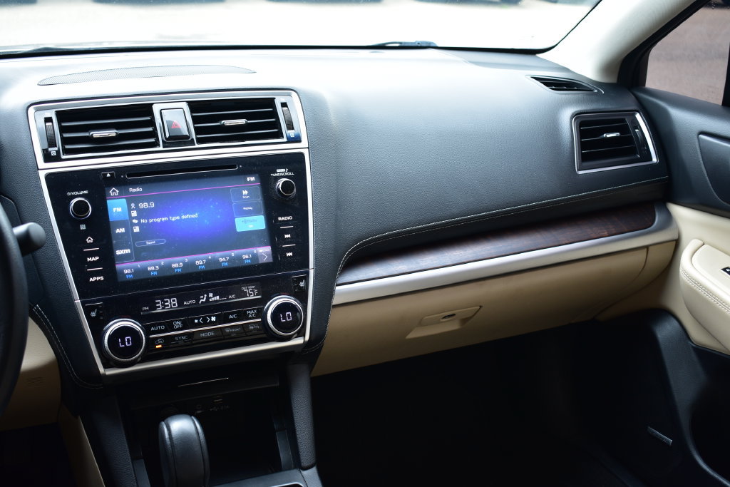 Used 2019 Subaru Outback 2.5i Limited AWD/4WD image 32
