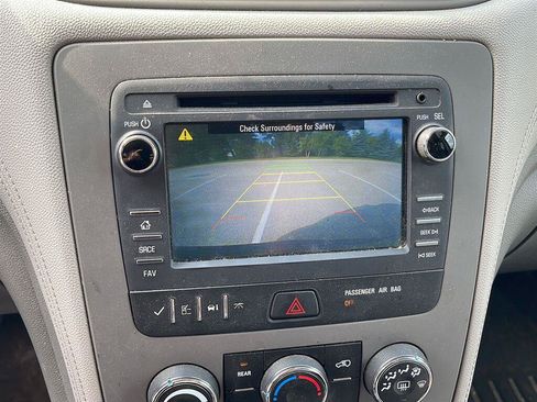 Used 2015 Chevrolet Traverse LS AWD/4WD image 8