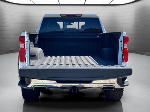 Used 2022 Chevrolet Silverado 1500 LT AWD/4WD image 10