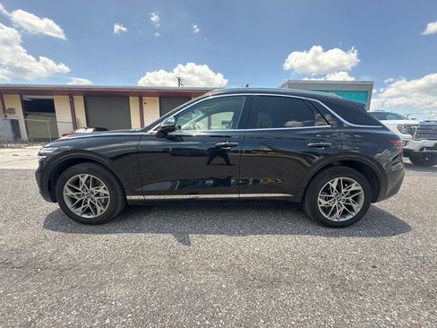 Used 2025 Genesis GV70 2.5T AWD/4WD image 6