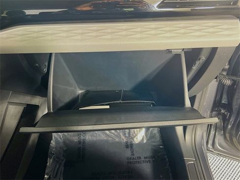 Used 2024 Volkswagen Taos S image 30