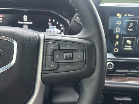 Used 2025 GMC Sierra 1500 Elevation image 27