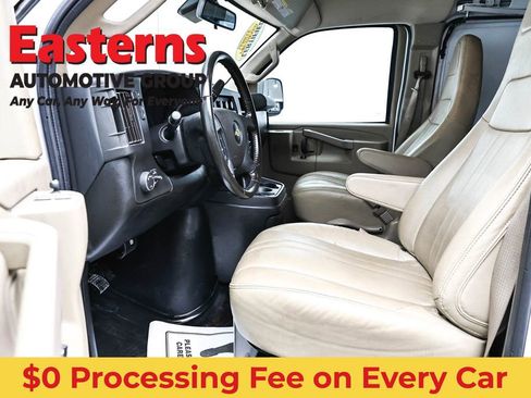Used 2021 Chevrolet Express 3500 w/ Driver Convenience Package RWD image 14