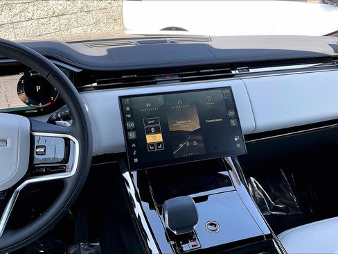 New 2026 Land Rover Range Rover Sport SE image 9