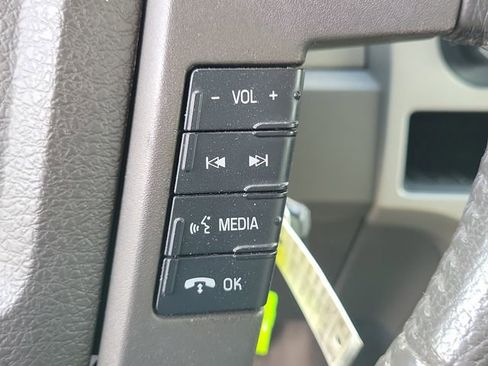 Used 2010 Ford F150 XLT AWD/4WD image 15