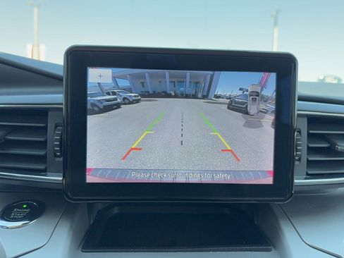 Certified 2020 Ford Explorer XLT w/ Equipment Group 202A image 21