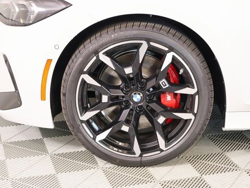 New 2026 BMW 330i Sedan w/ M Sport Package image 19