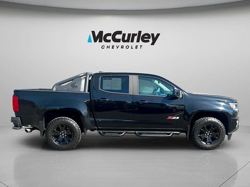 Used 2018 Chevrolet Colorado Z71 w/ Z71 Midnight Edition AWD/4WD image 9