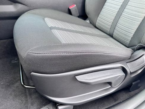 New 2026 Kia Sorento LX FWD image 24