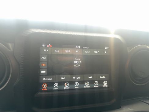 Used 2021 Jeep Wrangler Unlimited Sport image 22