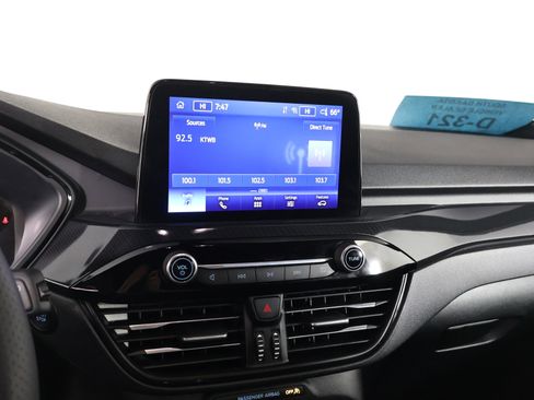 Used 2025 Ford Escape ST-Line Select image 26