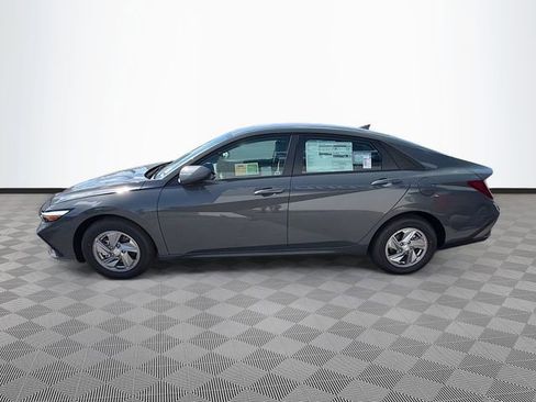 New 2026 Hyundai Elantra SE image 4