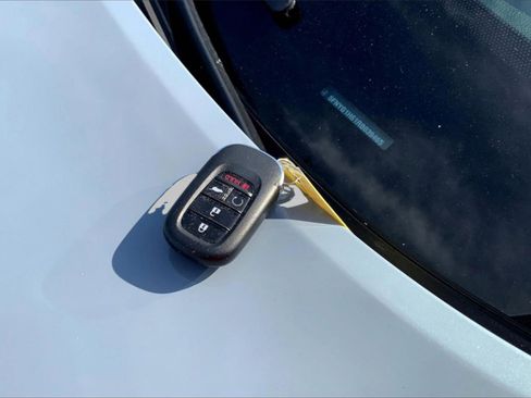 Used 2024 Honda Pilot TrailSport image 14