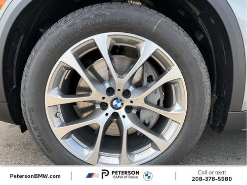New 2026 BMW X5 xDrive50e w/ Premium Package AWD/4WD image 36