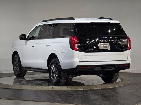 New 2026 Ford Expedition Active image 8