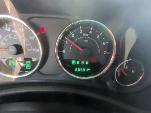 Used 2016 Jeep Wrangler Unlimited Sport w/ Connectivity Group AWD/4WD image 16