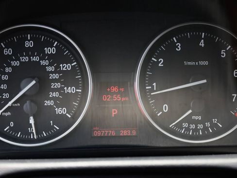 Used 2011 BMW 328i xDrive Sedan AWD/4WD image 46
