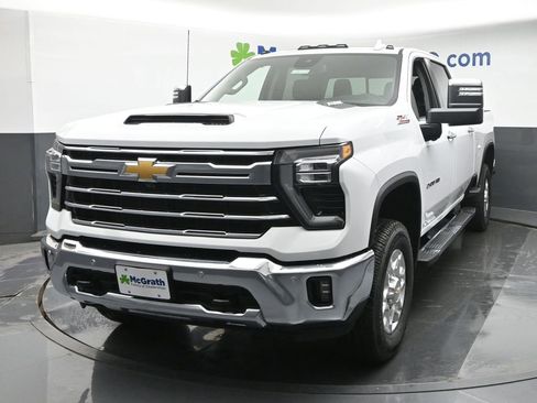 New 2026 Chevrolet Silverado 2500 LTZ image 17