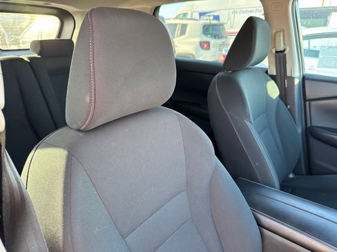 Used 2024 Nissan Rogue S FWD image 16