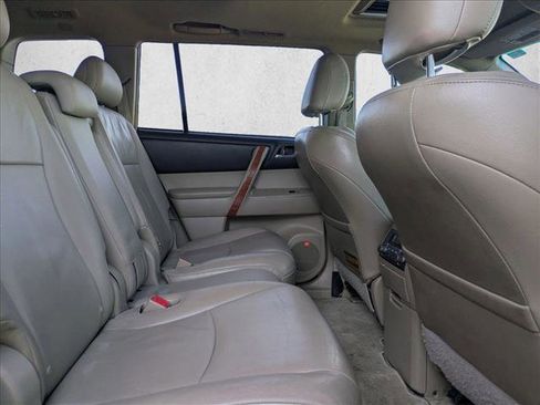 Used 2010 Toyota Highlander Limited image 16