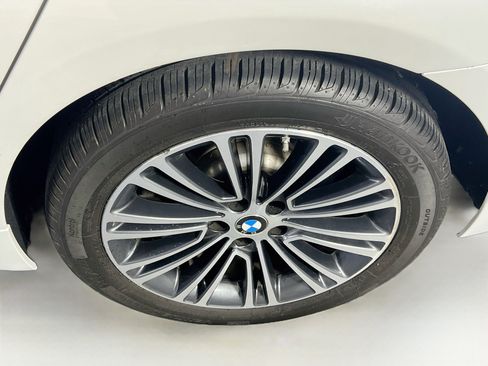 Used 2020 BMW 530i xDrive w/ Premium Package AWD/4WD image 31