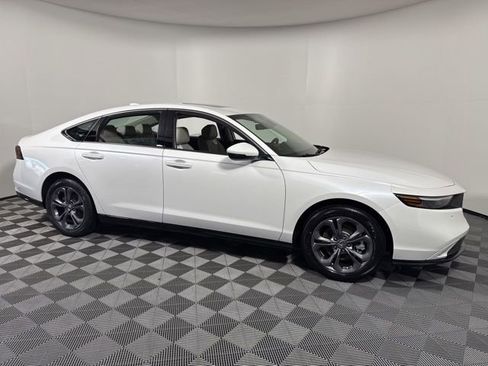 New 2026 Honda Accord EX-L image 9