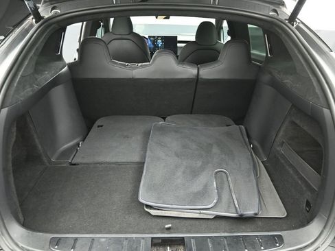 Used 2022 Tesla Model X image 21
