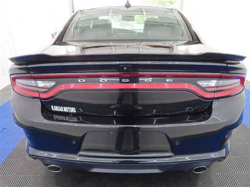 Used 2022 Dodge Charger Scat Pack RWD image 11