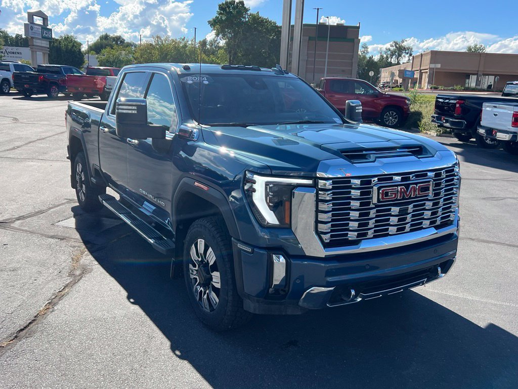 Certified 2024 GMC Sierra 3500 Denali w/ Denali Reserve Package AWD/4WD image 7