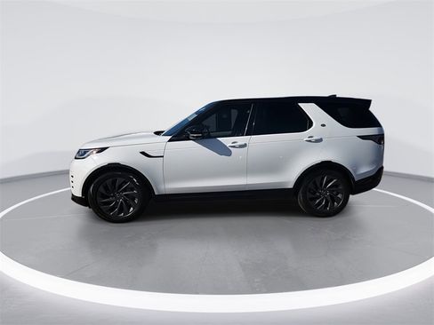 Used 2023 Land Rover Discovery S R-Dynamic image 5