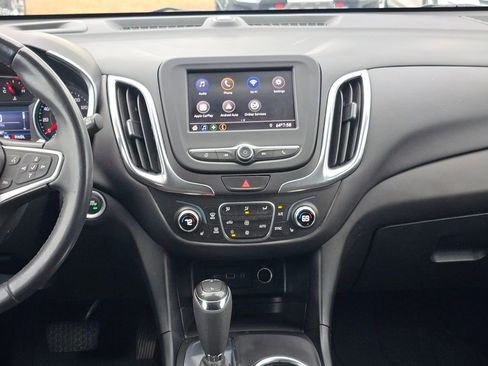 Used 2020 Chevrolet Equinox LT image 17