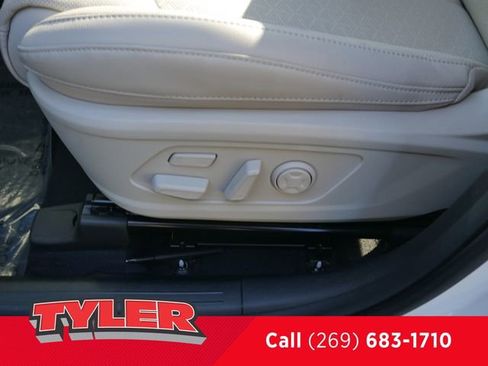 Used 2024 Kia Sorento SX Prestige w/ Panoramic Sunroof Package image 24