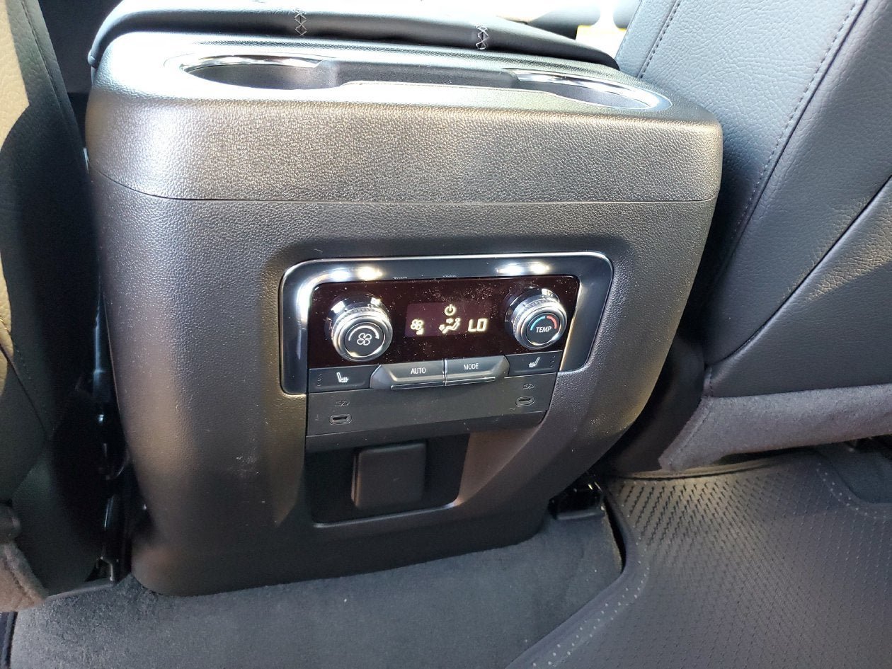 New 2027 GMC Yukon Denali w/ Sun & Power Step Package RWD image 16