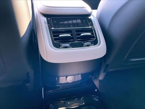 New 2026 Volvo XC90 B5 Plus w/ Protection Package image 16