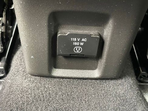 Used 2017 Jeep Renegade Trailhawk w/ Premium Trailhawk Package AWD/4WD image 24