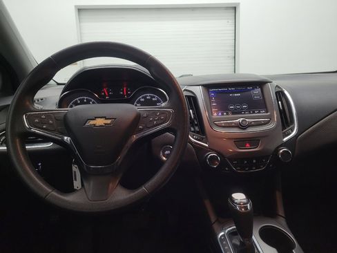 Used 2019 Chevrolet Cruze LT w/ Convenience Package image 22