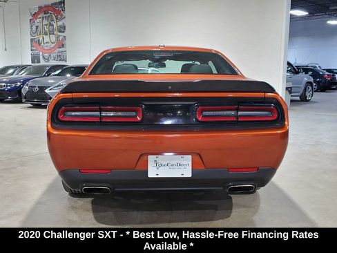 Used 2020 Dodge Challenger SXT w/ Blacktop Package RWD image 10