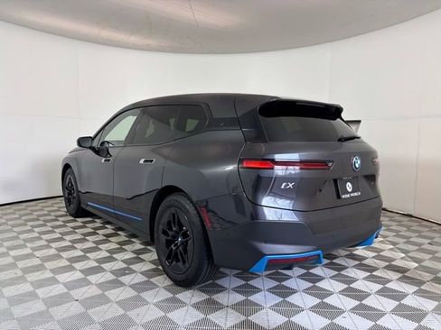 Certified 2023 BMW iX xDrive50 w/ Premium Package AWD/4WD image 5
