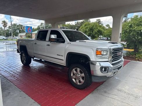 Used 2018 GMC Sierra 2500 SLT w/ Duramax Plus Package AWD/4WD image 3