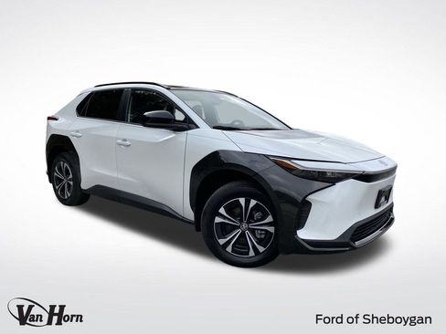 Used 2024 Toyota bZ4X XLE image 1