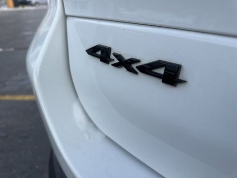 Used 2024 Jeep Grand Cherokee L Laredo image 14